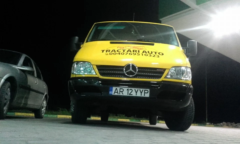 Transport auto pe platformă